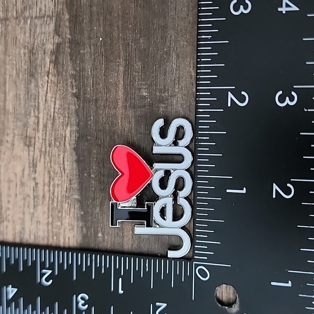 I Love Jesus  pin    I❤️Jesus Brooch Pin - Picture 3 of 3